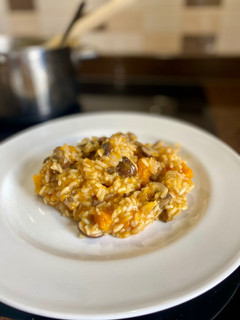 Una foto de Risotto de calabaza y champiñones