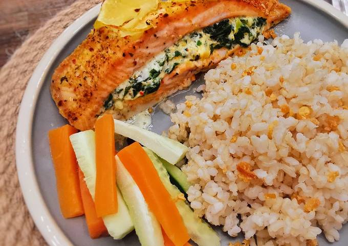 Spinach Stuffed Salmon