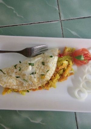Foto resep Egg white omelet with yellow pickle