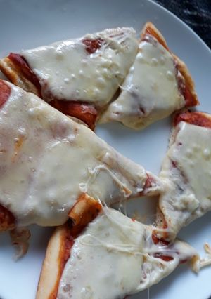 Una foto de Pizza de levadura seca🍕🍕