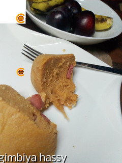 A picture of Moimoi with sausage.