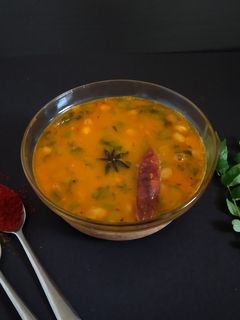 ગુજરાતી તુવેર ની દાળ (Gujarati Tuver Dal Recipe In Gujarati) રેસીપી મુખ્ય ફોટો