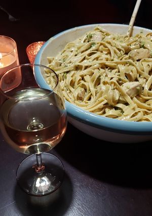 A picture of Holmestead Cookin': Broccoli Chicken Pesto Pasta.