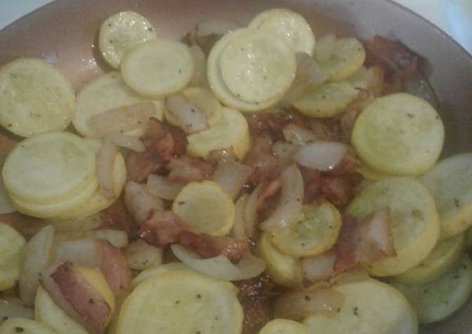 Summer squash with bacon