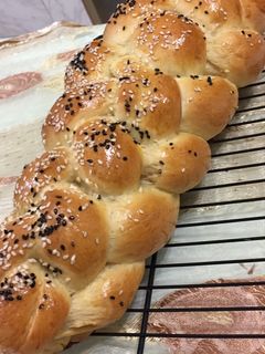 Una foto de El pan de ShabatPan jala