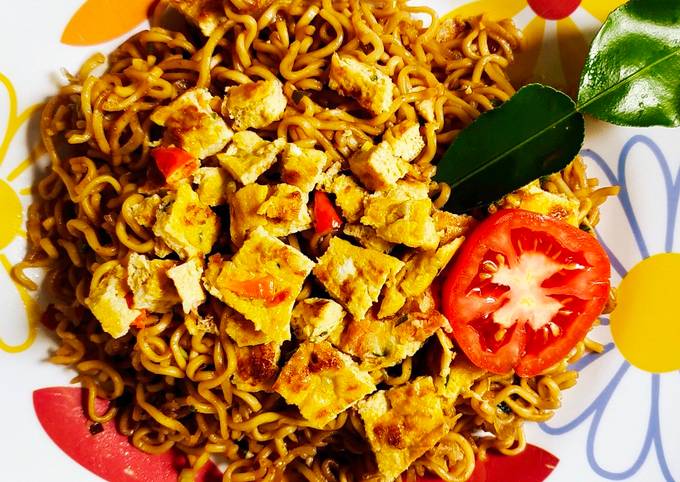 Mie Goreng Pedas Daun Jeruk