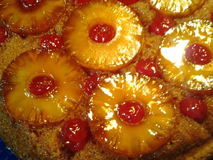 Easy Steps to Make Simple Memorial Day pineapple upside down cake in a cast iron sk which Delicious