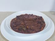 Una foto de feijoada sin carne