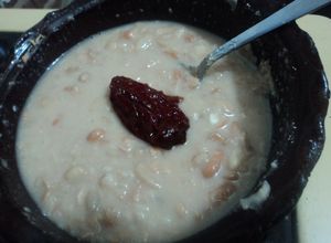 Una foto de Frijoles machacados con chipotle de lata. México