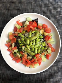 Una foto de Ensalada con Edamame y chía