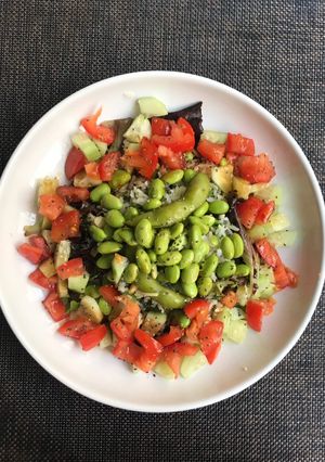 Una foto de Ensalada con Edamame y chía