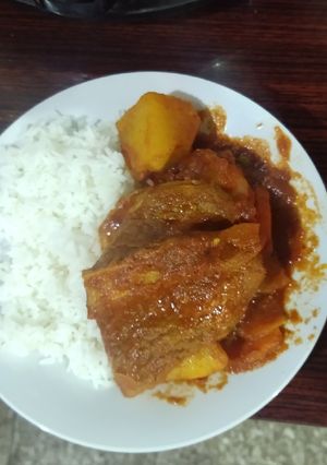 Una foto de Estofado de pollo o carne