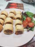 Saladitos hojaldrados con carne picada