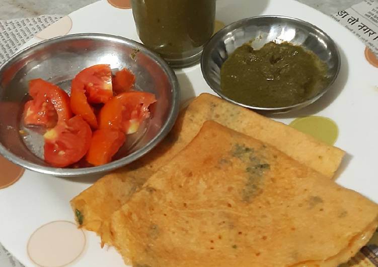 View Moong Dal Chilla Recipe In Hindi Background