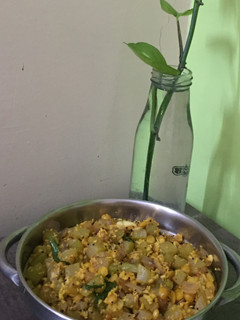 சுரைக்காய் பொரியல்🍐🥥🍐🥥🍐🍐🍐 (Suraikkaai poriyal recipe in tamil) செய்முறை முக்கிய புகைப்படம்