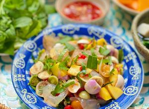 Hình của món Gỏi Sứa Xốt Thái.