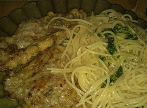 Una foto de Marineras con fideos con pesto
