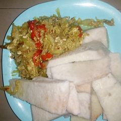 A picture of Yam with egg cabbage sauce.