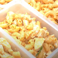 A picture of Buffalo Chicken Mac and Cheese.