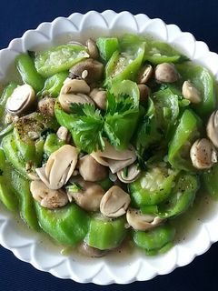 Hình của món Canh mướp, nấm rơm (món chay).