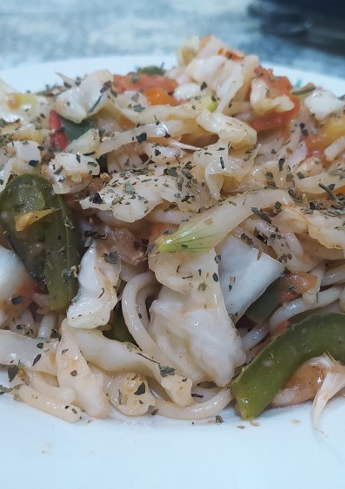 Una foto de Espaguetis con vegetales