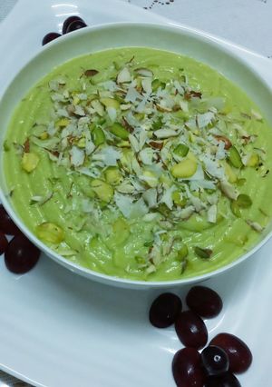 A picture of Avacado Pudding.