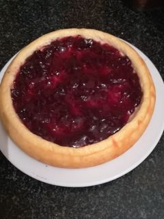 Una foto de Tarta de calostros de oveja y queso en la olla gm g