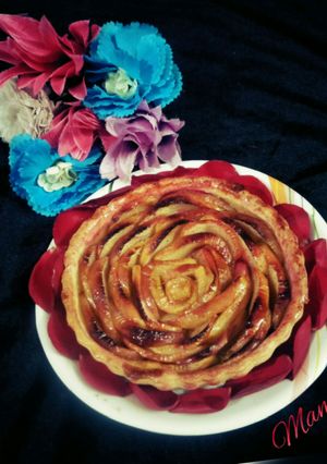 A picture of Apple Rose pie.