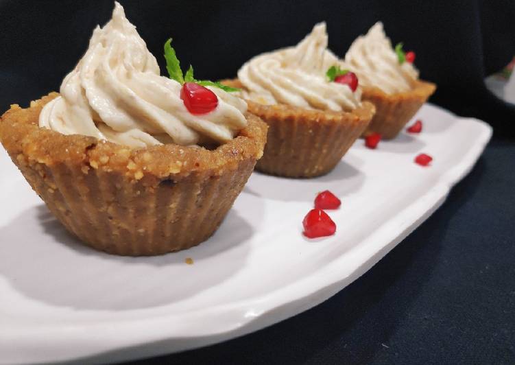 How to Make Appetizing Roasted peanutcups with banofee mousse!