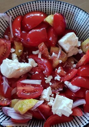 A picture of Tomato and Fig Salad.