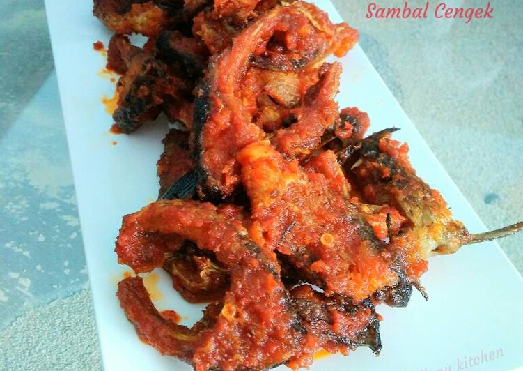 Ikan Goreng Sambal Cengek