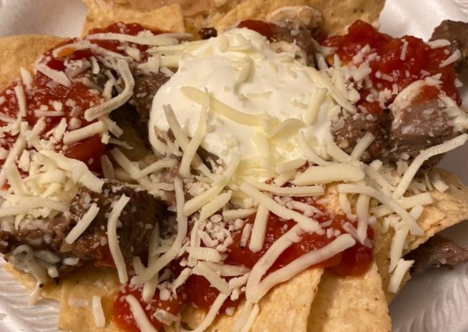 Step-by-Step Guide to Make Authentic The Queenâ€™s ðŸ‘‘ðŸ‘¸steak nachos for Lunch Food