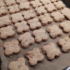 A picture of Oat bran biscuits.