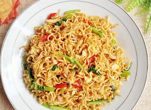 Foto resep Oseng Mie Telur+Sawi