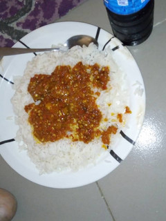 Shinkafa da miyar jajjage ainihin hoton girkin
