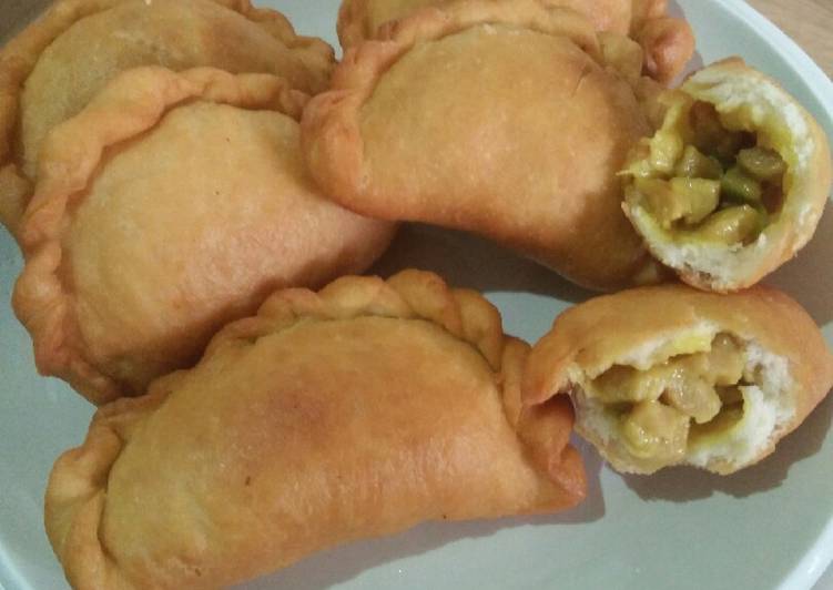 Resep Roti goreng isi sosis (tanpa telur tanpa mentega) ukuran sendok yang Enak Banget