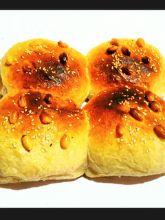 A picture of Groundnuts and Seseme seeds Bread.