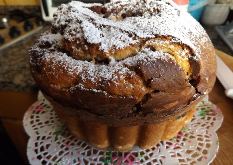 Bizcocho marmolado de chocolate al aroma de clementinas