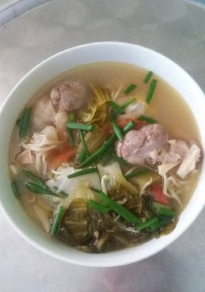Hình của món Canh chua giò heo.