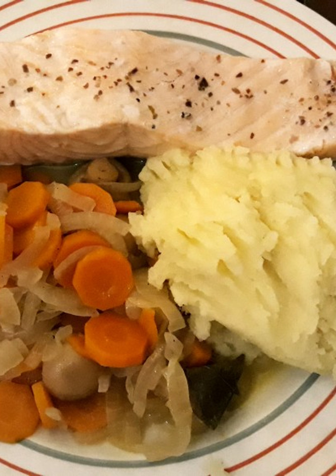 Una foto de Filete de salmón en olla exprés