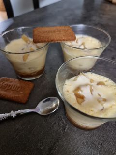 Une photo de °Tiramisu pommes speculoos et caramel beurre salé°