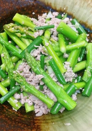 Hình của món Măng Tây Xào Thịt Bằm.
