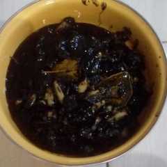 A picture of Cumi masak hitam.