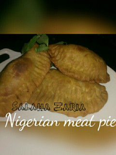 A picture of Nigerian meat pie.