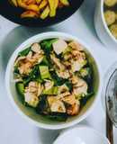 Salad cá ngừ mè rang