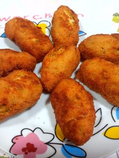 Una foto de Croquetas de garbanzos, calabacín y queso