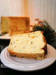 【山藥芝麻戚風蛋糕】 的食譜成品照片