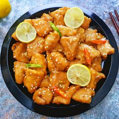A picture of Chinese Lemon Chicken.