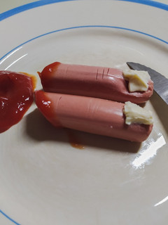 Una foto de Dedos amputados de Salchicha 🌭🎃