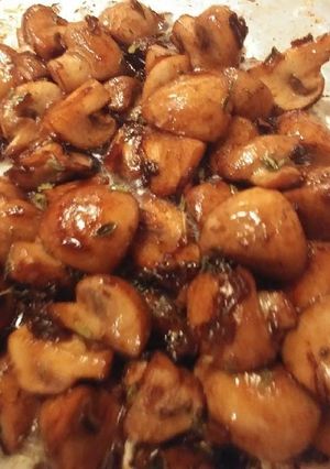 A picture of Joes' oven roasted mushrooms.